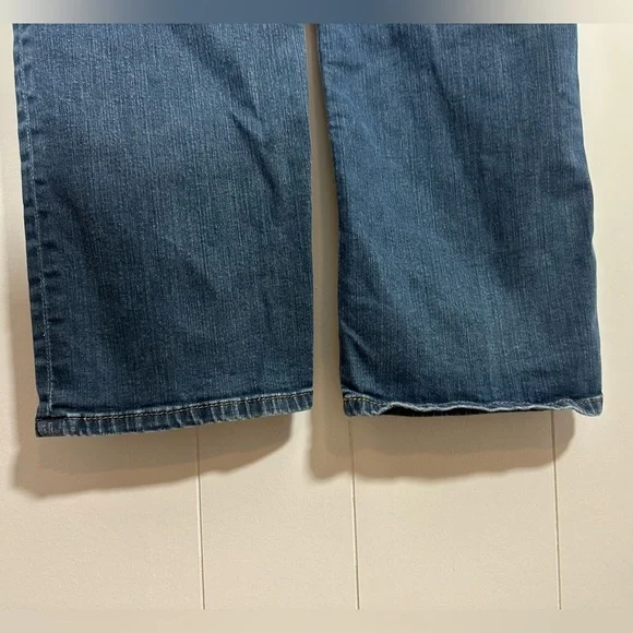 Vintage Levis 558 Men’s Denim Blue Jeans Size 32x30 - Picture 7 of 11